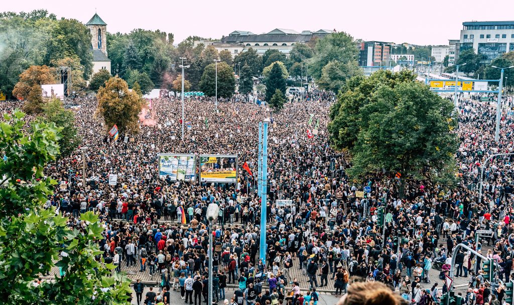 #wirsindmehr Chemnitz / Foto: https://www.flickr.com/photos/de_havilland2/44406313382/